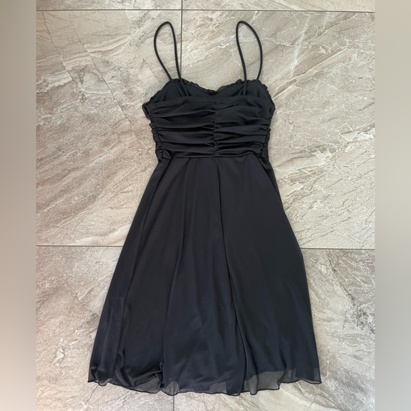 Formal Dress - Picture 4 of 4